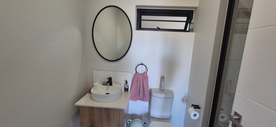2 Bedroom Property for Sale in Mulbarton Gauteng