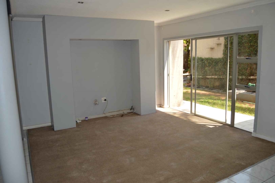 5 Bedroom Property for Sale in New Redruth Gauteng
