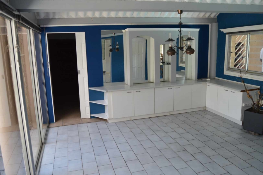 5 Bedroom Property for Sale in New Redruth Gauteng