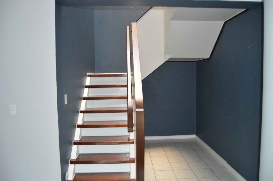 5 Bedroom Property for Sale in New Redruth Gauteng