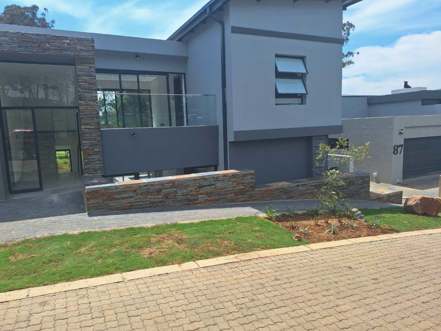 4 Bedroom Property for Sale in Eikenhof Gauteng