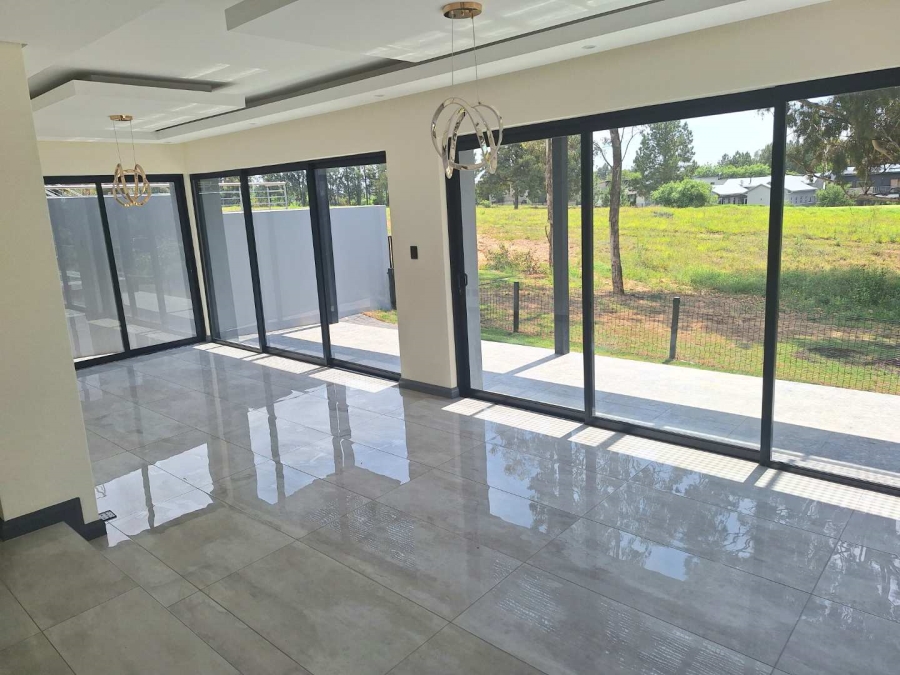 4 Bedroom Property for Sale in Eikenhof Gauteng