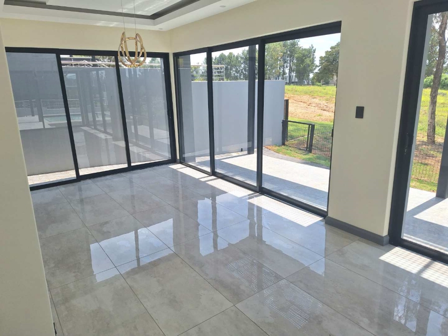 4 Bedroom Property for Sale in Eikenhof Gauteng