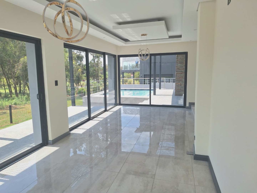 4 Bedroom Property for Sale in Eikenhof Gauteng