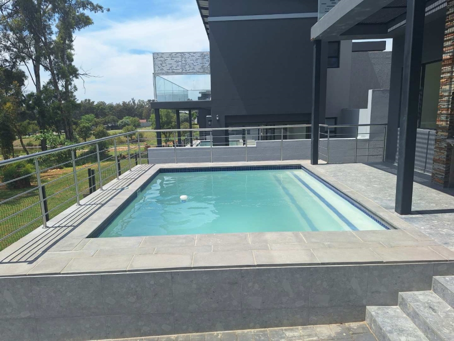 4 Bedroom Property for Sale in Eikenhof Gauteng