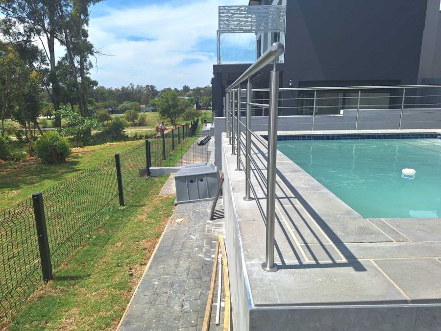 4 Bedroom Property for Sale in Eikenhof Gauteng