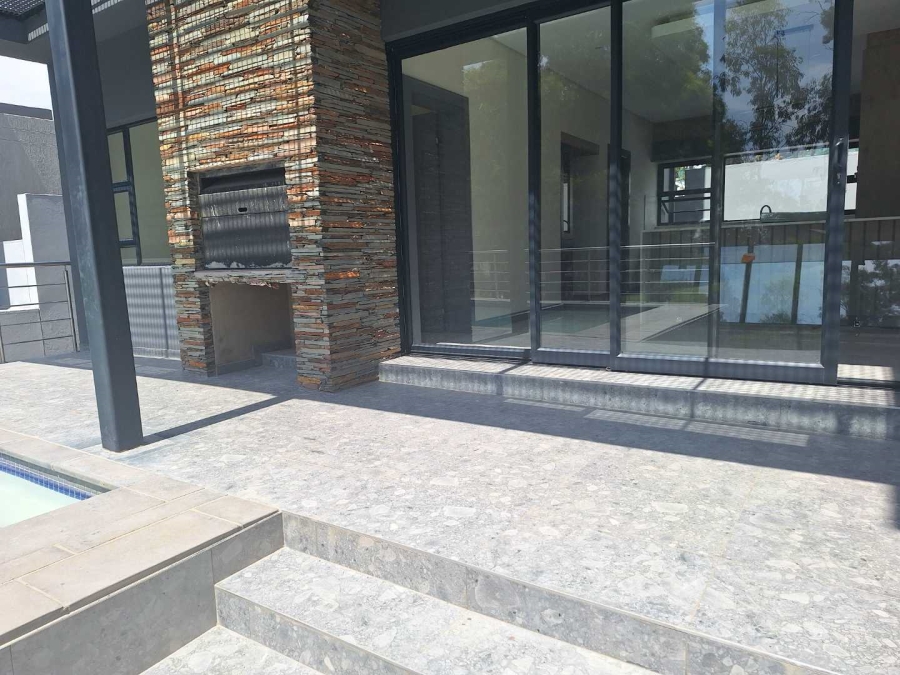 4 Bedroom Property for Sale in Eikenhof Gauteng
