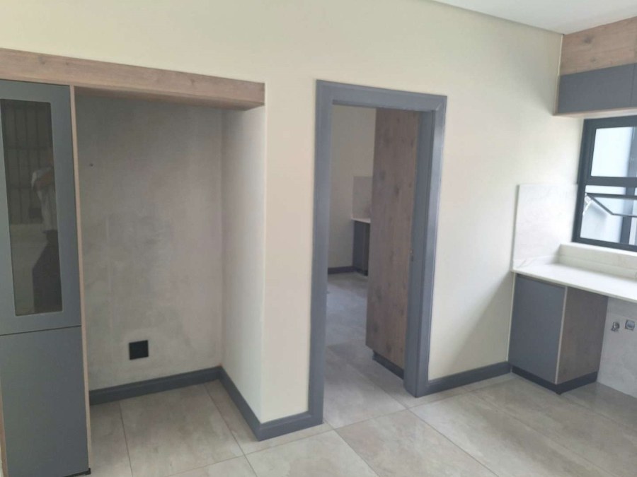 4 Bedroom Property for Sale in Eikenhof Gauteng
