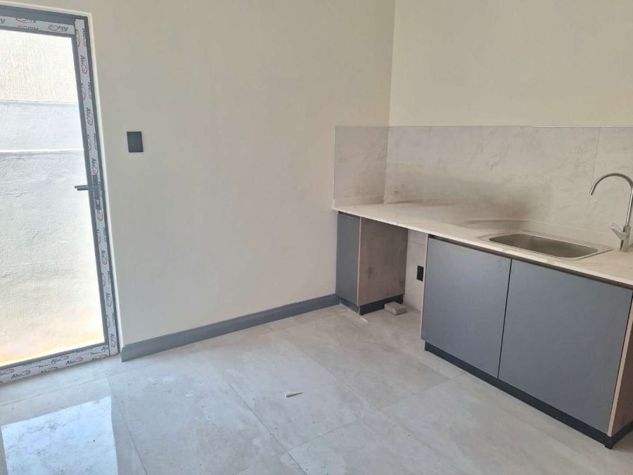 4 Bedroom Property for Sale in Eikenhof Gauteng