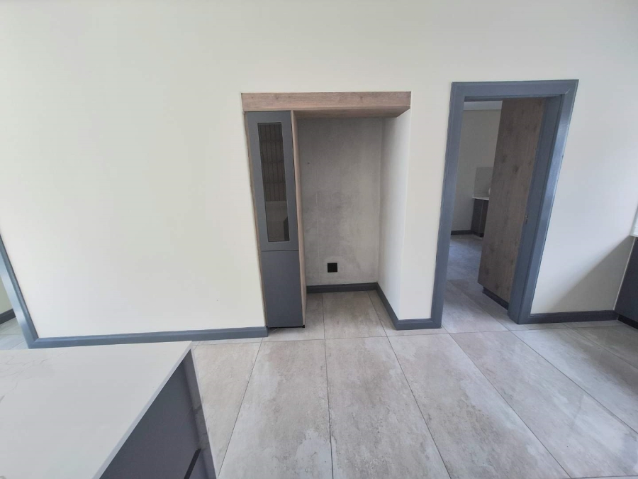 4 Bedroom Property for Sale in Eikenhof Gauteng