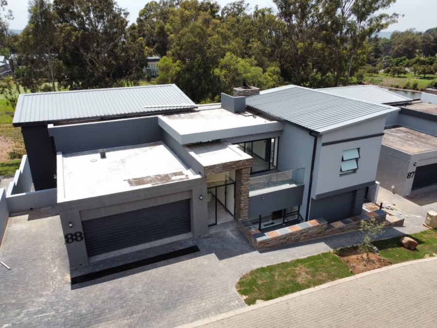 4 Bedroom Property for Sale in Eikenhof Gauteng