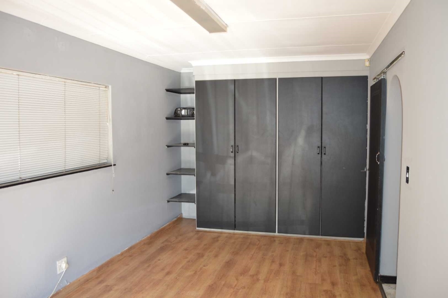 4 Bedroom Property for Sale in Brackendowns Gauteng