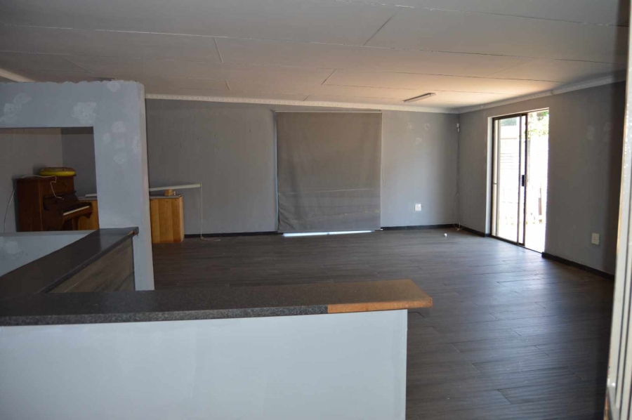 4 Bedroom Property for Sale in Brackendowns Gauteng