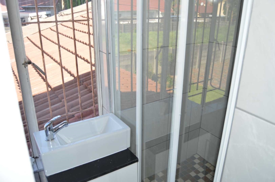 4 Bedroom Property for Sale in Brackendowns Gauteng