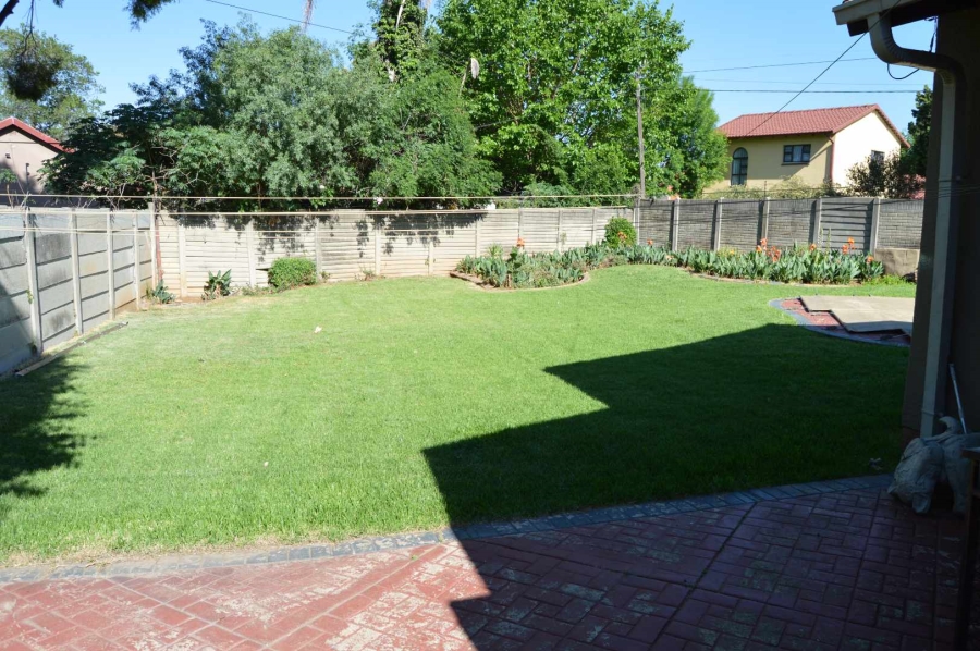 4 Bedroom Property for Sale in Brackendowns Gauteng