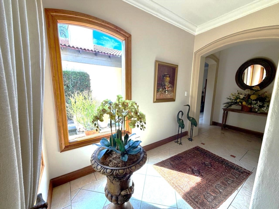 4 Bedroom Property for Sale in Faerie Glen Gauteng
