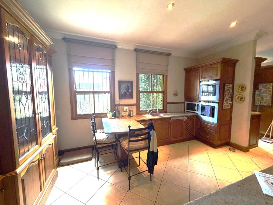 4 Bedroom Property for Sale in Faerie Glen Gauteng