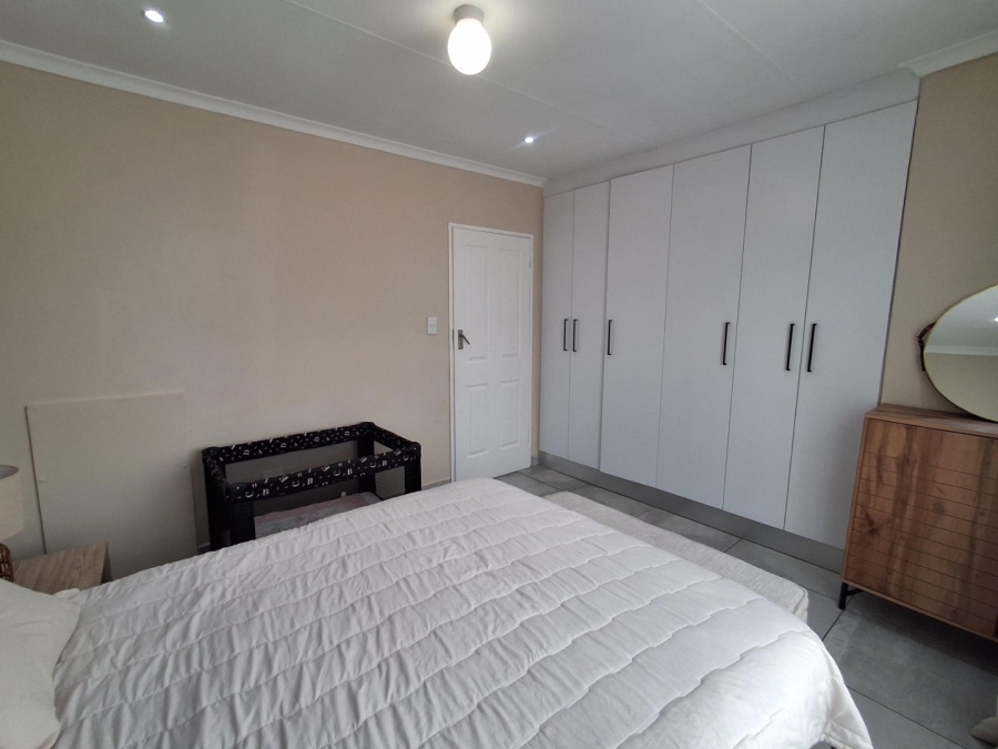 2 Bedroom Property for Sale in Hesteapark Gauteng