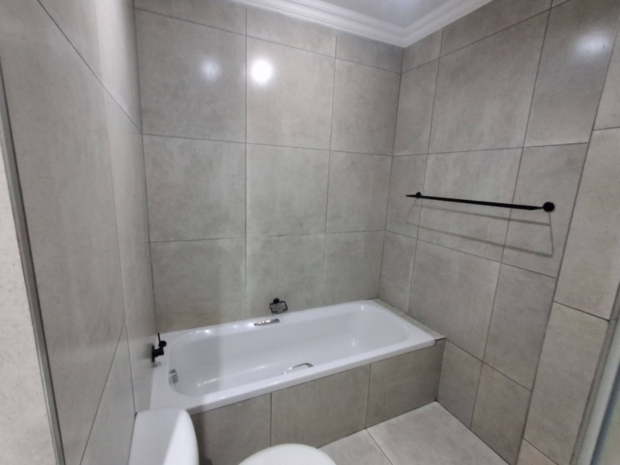 2 Bedroom Property for Sale in Hesteapark Gauteng