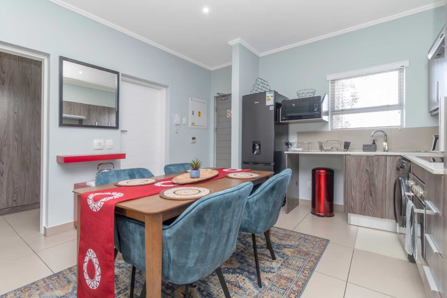 To Let 2 Bedroom Property for Rent in Hurlingham Gauteng