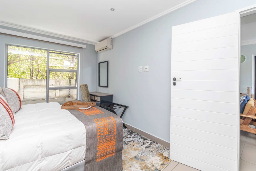 To Let 2 Bedroom Property for Rent in Hurlingham Gauteng
