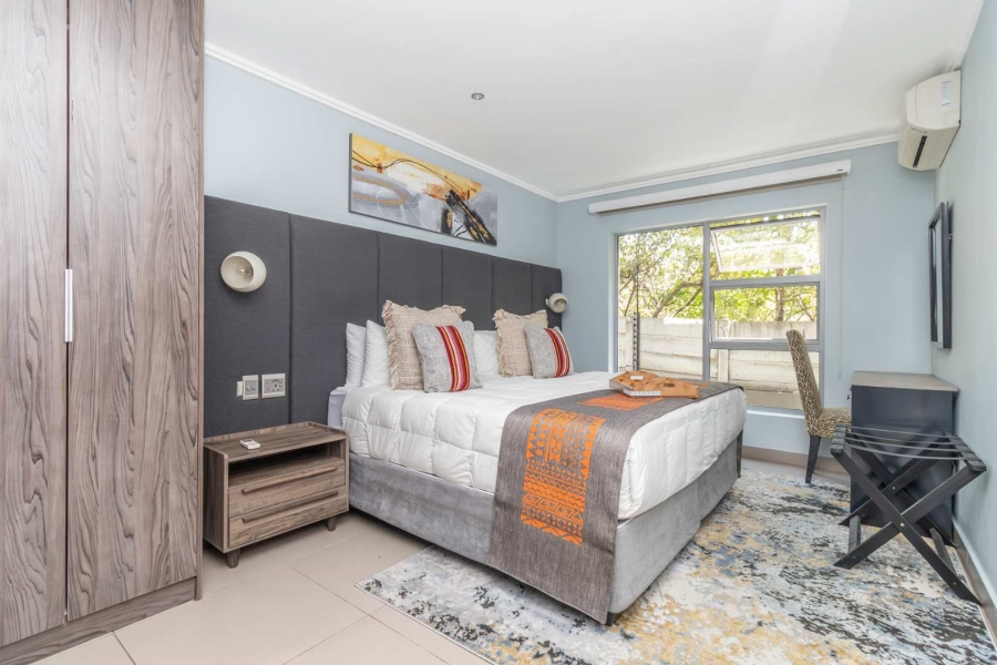 To Let 2 Bedroom Property for Rent in Hurlingham Gauteng