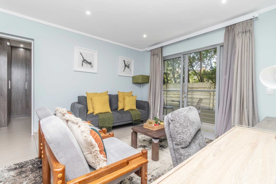 To Let 2 Bedroom Property for Rent in Hurlingham Gauteng
