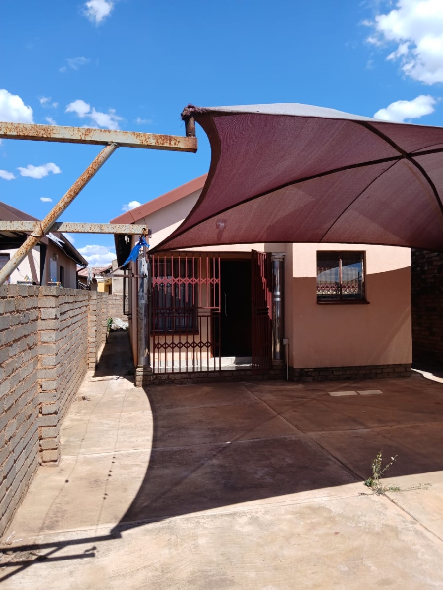 2 Bedroom Property for Sale in Soshanguve VV Gauteng