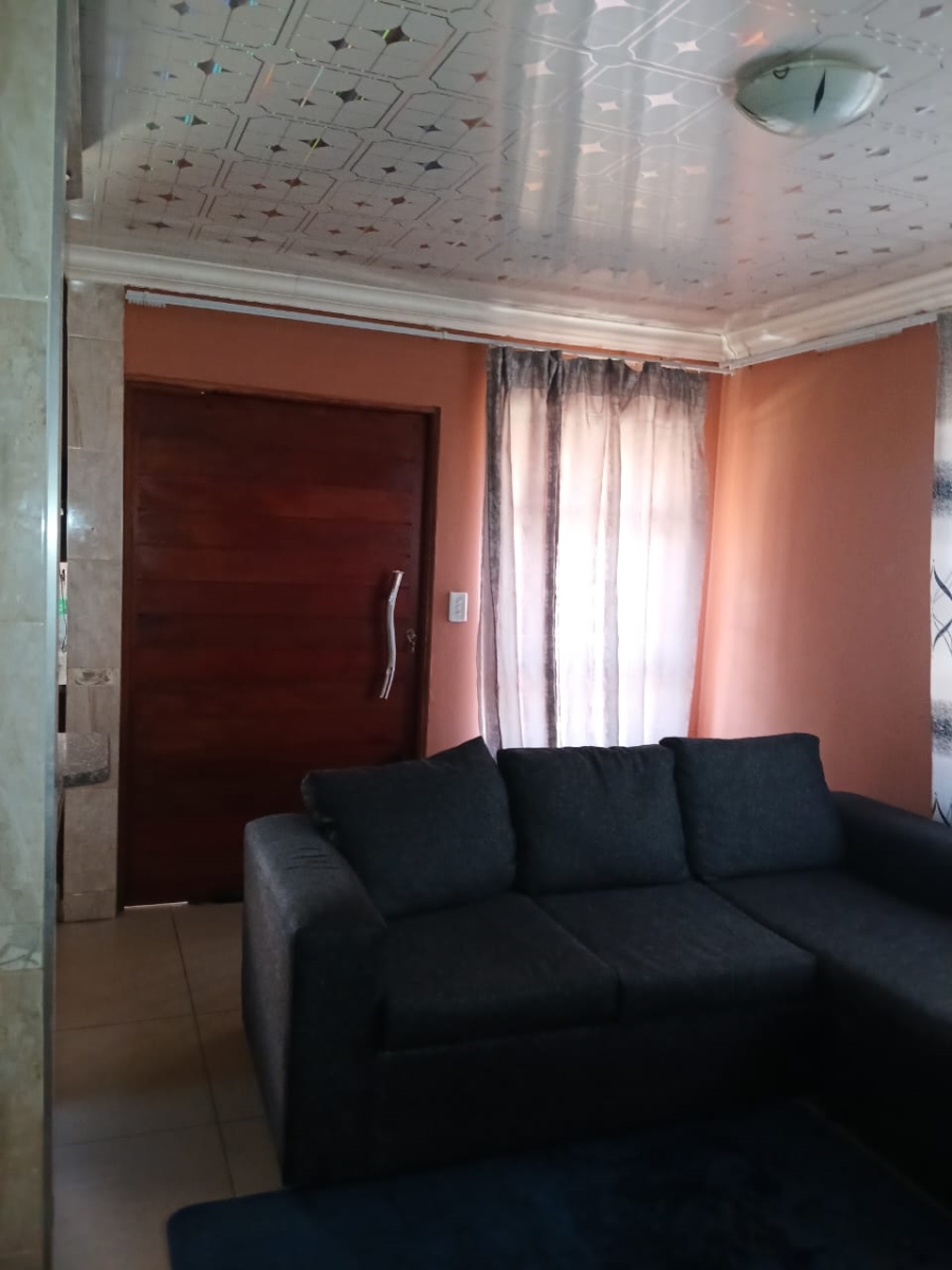 2 Bedroom Property for Sale in Soshanguve VV Gauteng