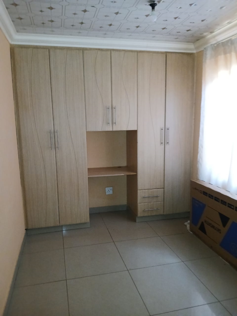 2 Bedroom Property for Sale in Soshanguve VV Gauteng