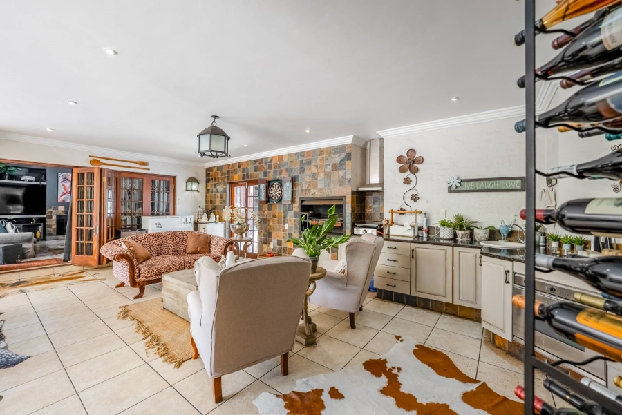 6 Bedroom Property for Sale in Bryanston Gauteng