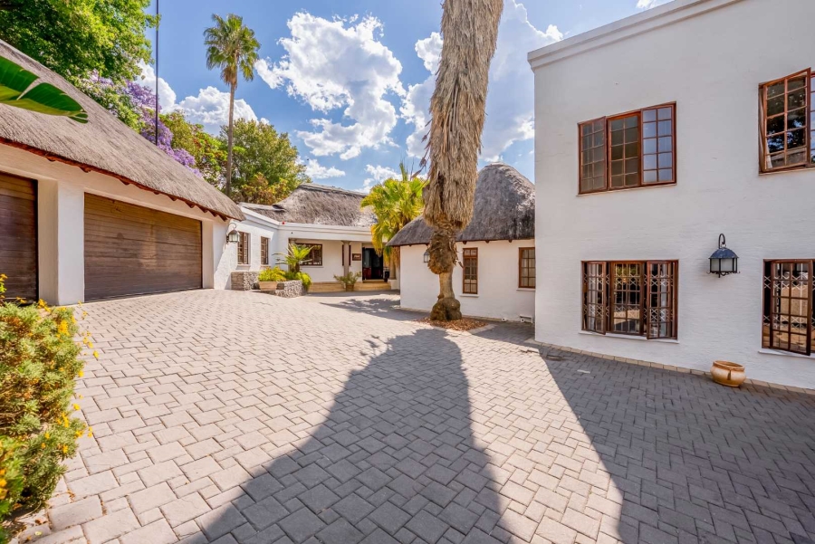 6 Bedroom Property for Sale in Bryanston Gauteng