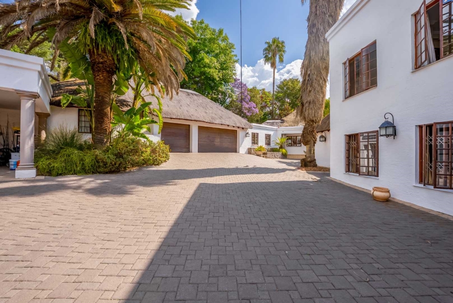 6 Bedroom Property for Sale in Bryanston Gauteng