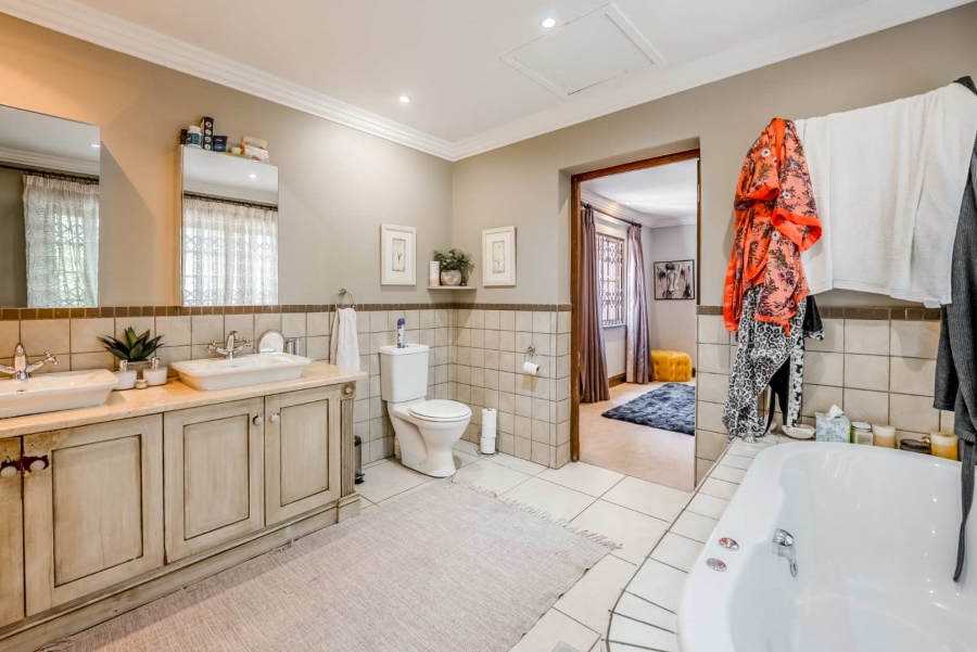 6 Bedroom Property for Sale in Bryanston Gauteng