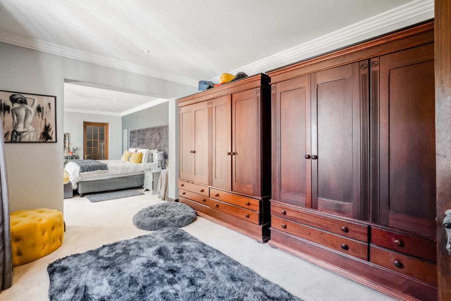 6 Bedroom Property for Sale in Bryanston Gauteng