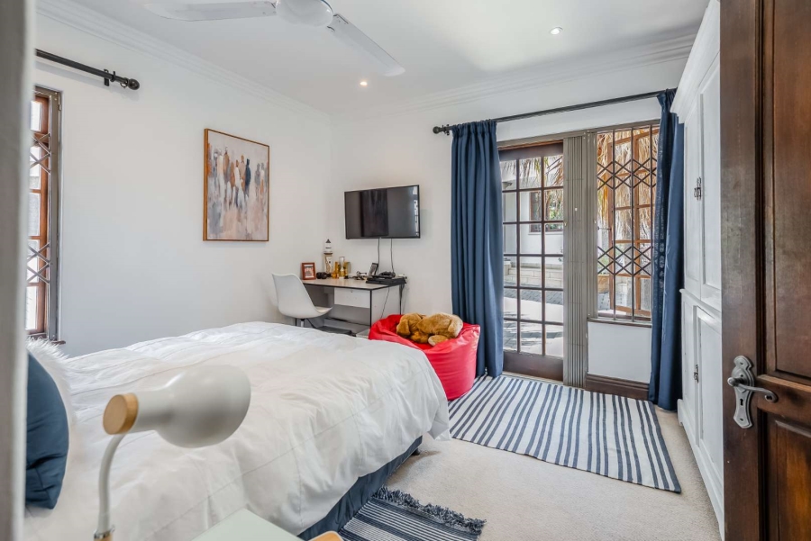 6 Bedroom Property for Sale in Bryanston Gauteng
