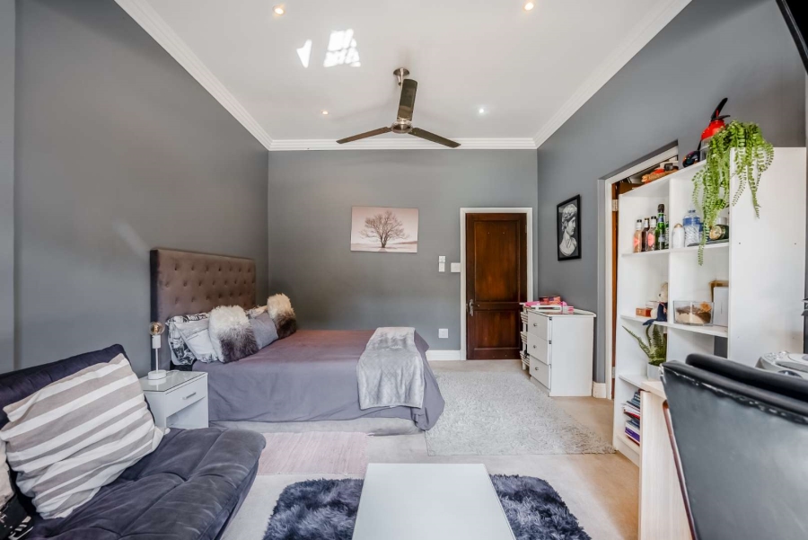 6 Bedroom Property for Sale in Bryanston Gauteng