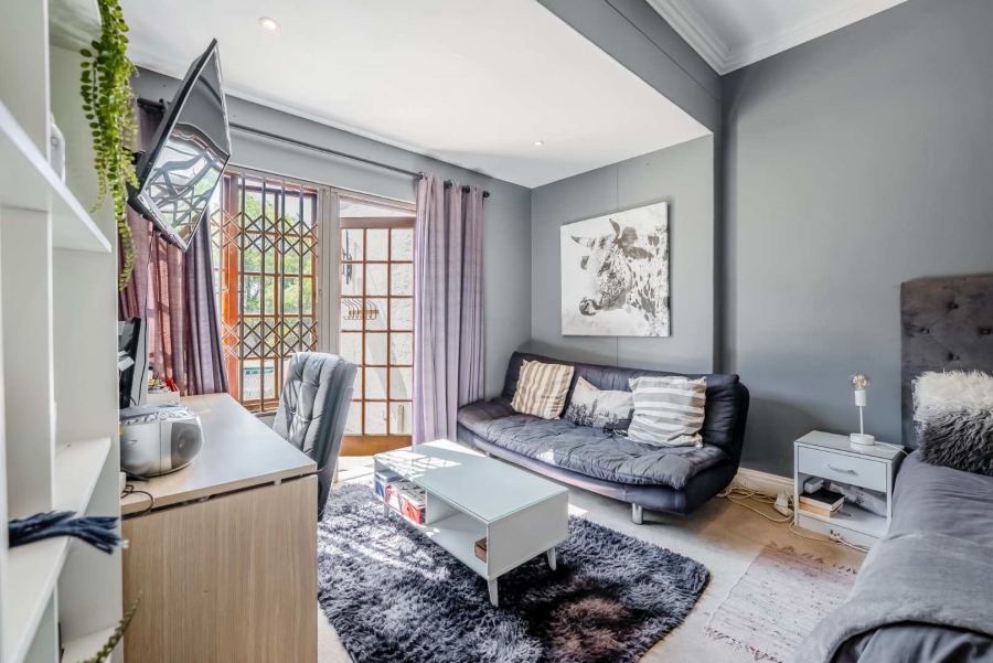 6 Bedroom Property for Sale in Bryanston Gauteng