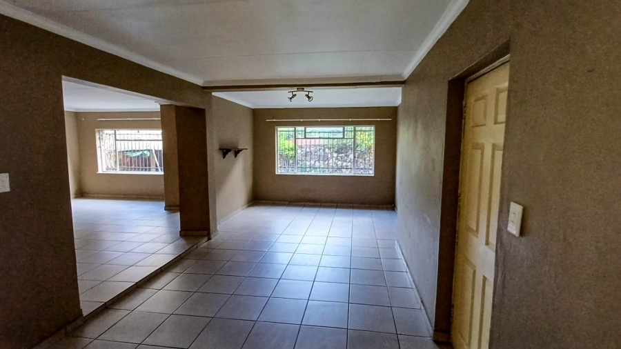 8 Bedroom Property for Sale in Irene Gauteng