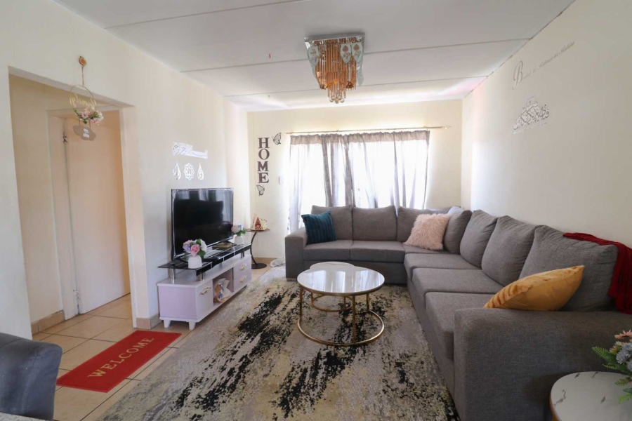 2 Bedroom Property for Sale in Kleinfontein Gauteng