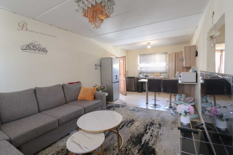 2 Bedroom Property for Sale in Kleinfontein Gauteng