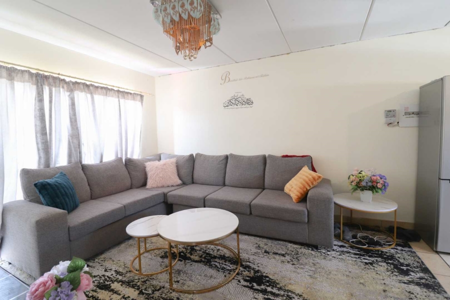 2 Bedroom Property for Sale in Kleinfontein Gauteng