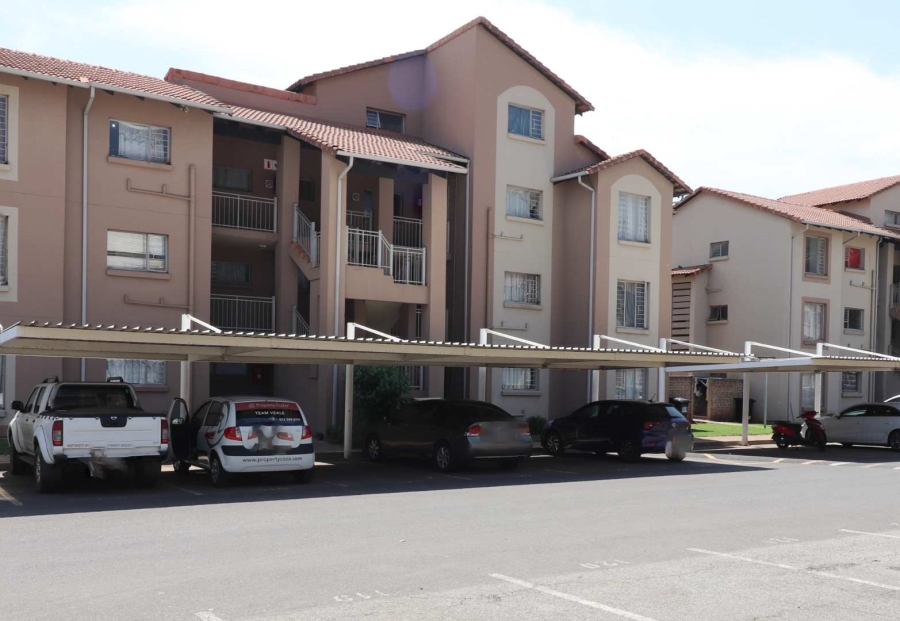 2 Bedroom Property for Sale in Kleinfontein Gauteng