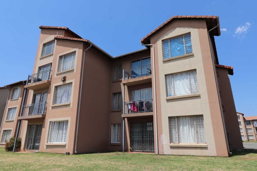 2 Bedroom Property for Sale in Kleinfontein Gauteng
