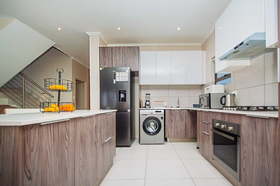 3 Bedroom Property for Sale in Bryanston Gauteng