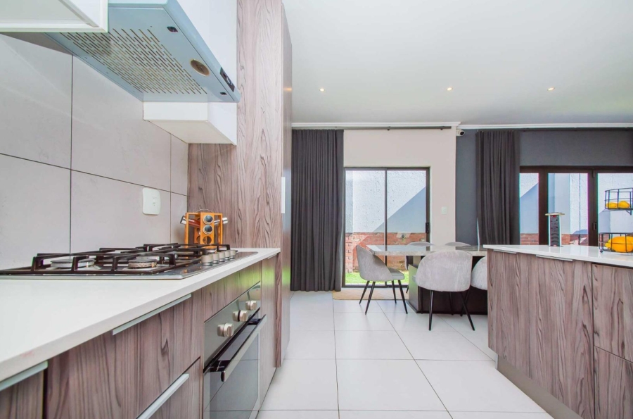 3 Bedroom Property for Sale in Bryanston Gauteng