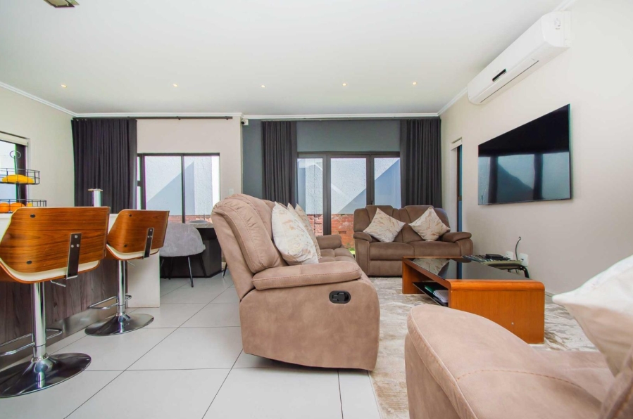 3 Bedroom Property for Sale in Bryanston Gauteng