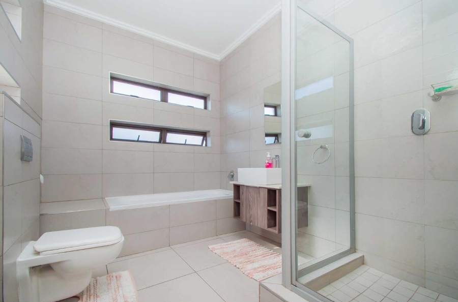 3 Bedroom Property for Sale in Bryanston Gauteng