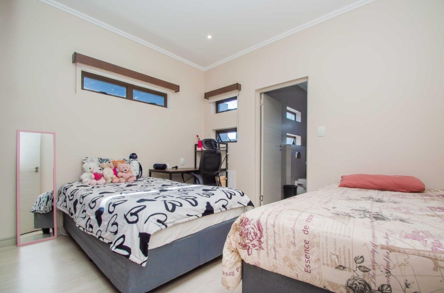 3 Bedroom Property for Sale in Bryanston Gauteng