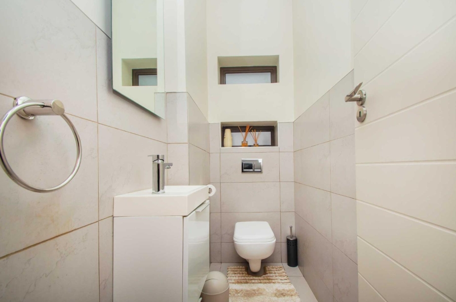 3 Bedroom Property for Sale in Bryanston Gauteng